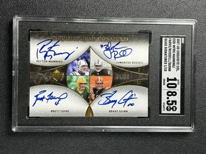 PEYTON MANNING BRETT FAVRE QUINN RUSSELL SGC 8.5 2007 UD SQUISITO QUAD AUTO /10 - Foto 1 di 2