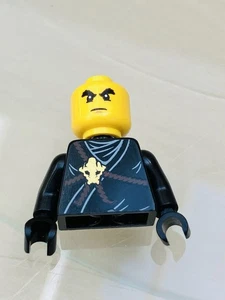 Lego Minifigur Cole - 2011 Torso & Kopf. Erscheint in 3 Sets: 2112, 2516, 2263. - Bild 1 von 6