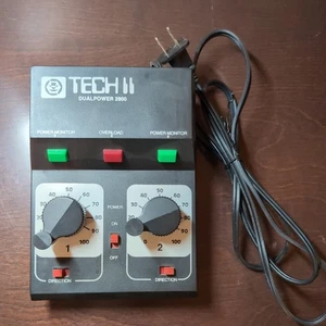 MRC Tech II Dual Power 2800 Model Train Controller Transformer - Used works fine - Picture 1 of 3