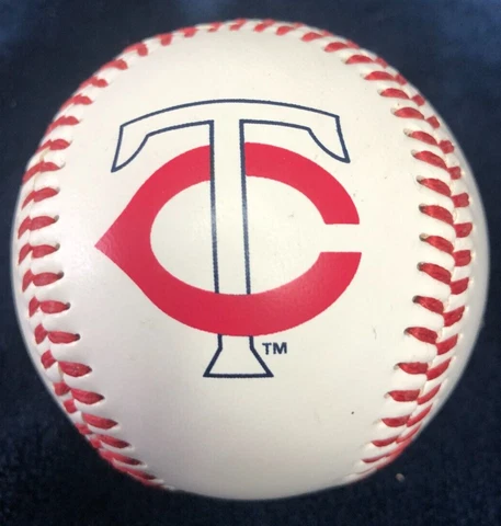 2006 Minnesota Twins Logo Rawlings MLB Baseball Vinyl Cover Cover