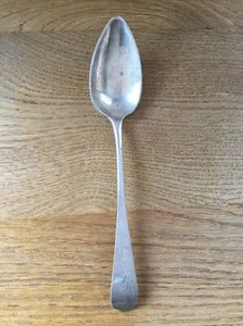 ANTIGUA CUCHARA DE POSTRE DE PLATA SÓLIDA ANTIGUA INGLESA PATERNO LONDRES - Imagen 1 de 4