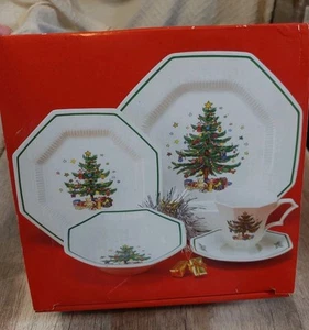 Nikko Christmastime Happy Holiday Japan Plates Bowl Cup Saucer 5Pc Place Setting - Picture 1 of 10