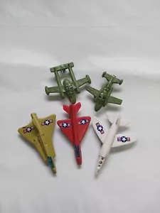 Lote de 5 aviones militares de juguete de plástico vintage de Hong Kong - Imagen 1 de 10