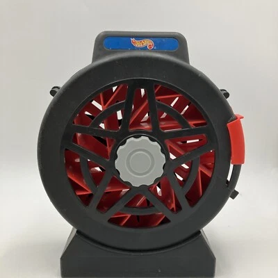 Vintage 1998 Hot Wheels Tire Sto & Go Race Car Holder/Case - Image 1 of 4