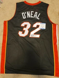 Shaquille O'Neal Signed Custom Jersey Miami Heat Beckett-W COA - Picture 1 of 5
