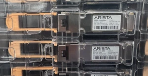 Arista XVR-00067-01 QSFP-100G-SR4 Transceiver - Afbeelding 1 van 1