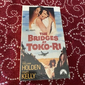 The Bridges At Toko-Ri VHS William Holden, Grace Kelly New Factory Sealed - Picture 1 of 2