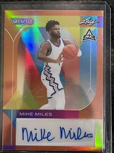Mike Miles 2022-23 Leaf Vivid Gold Auto Autograph RC Rookie 5/10 MAVERICKS - Picture 1 of 3