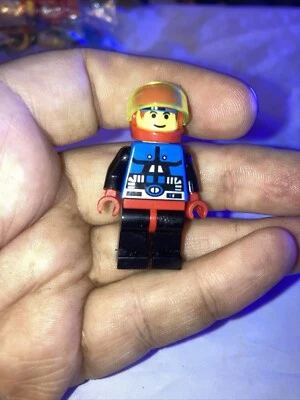 LEGO Minifig Saucer Scout Lego System 6835 - Image 1 of 4