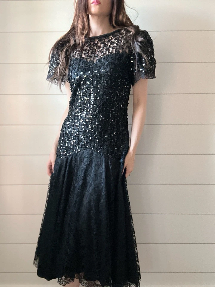 Vestido formal de lentejuelas corpiño de graduación cintura caída gótico Lilith oscuro de la década de 1980  Foto 1 de 4