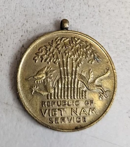 Vintage US Military REPUBLIC OF VIETNAM SERVICE Medal - Missing Ribbon - Bild 1 von 2
