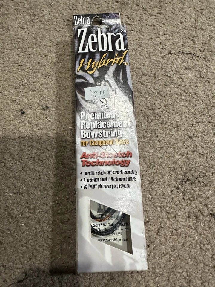 Zebra Hybrid Mathews Menace  Bowstring 55 3/4" SSS/BLK - Image 1 of 3