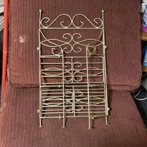 Miniature Dollhouse / Tabletop Bakers Rack 3 Shelf Design And Collapsible  - Picture 1 of 18