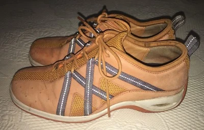 COLE HAAN Air Beau Lace Up Athletic Shoes Orange Leather Sz 6 - Image 1 of 4