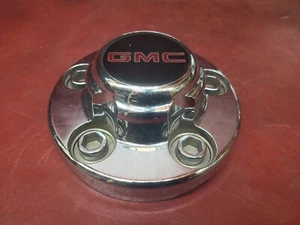 GMC Pickup Truck OEM Wheel Center Rim Cap Cover 5 Lug CHROME 15545325-C SINGLE - Picture 1 of 9