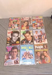 Posten 9 90er Beverly Hills 90210 Zeitschriften POSTER Teen Beat OFFIZIELL Perry Doherty - Bild 1 von 6