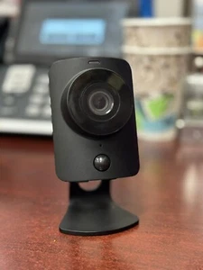SimpliSafe Indoor Camera Wi-Fi HD Security Camera SSCM1 + Wall Charger + cord !! - Picture 1 of 6