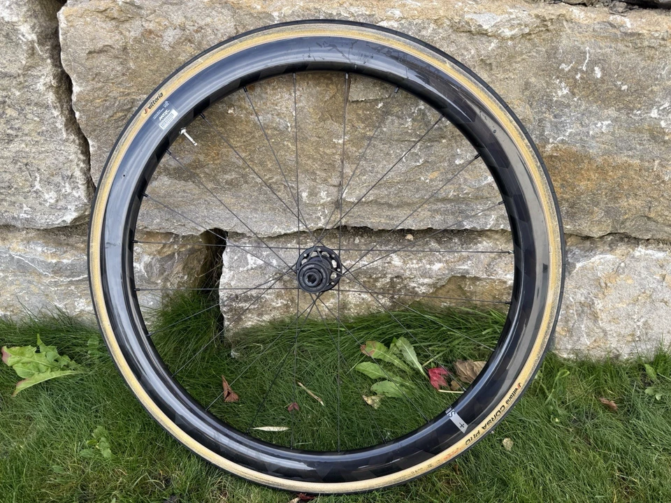 Miche Carbon Vorderrad 28" mit 42 Cm Felgenhöhe Disc - Bild 1 von 4