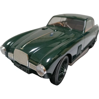Matrix 1:18 Aston Martin DB MKII LML 1949 Green Modified Sports Car Model - Image 1 of 4