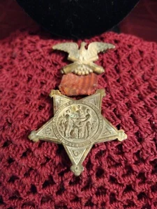 Antique Civil War Army Of The Republic All original 1883 Beath-Series GAR Badge - Picture 1 of 9
