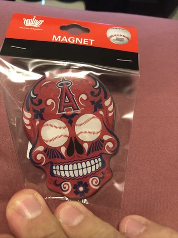 Los Angeles Angels  Of Anaheim Sugar Skull Magnet MLB Cover