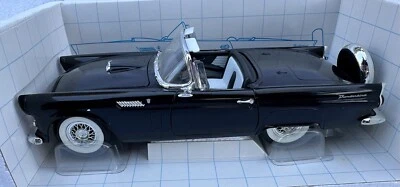 Brand New REVELL 1:18 Masterpieces 1956 Black Thunderbird #8649 - Image 1 of 4