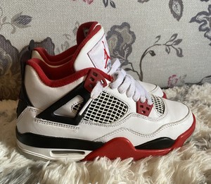 jordan 4s fire red