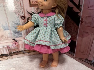 2-teiliges aquablaues Blumen- und rosa Kleidset Puppenkleidung passt 18 Zoll Ideals Giggles - Bild 1 von 8