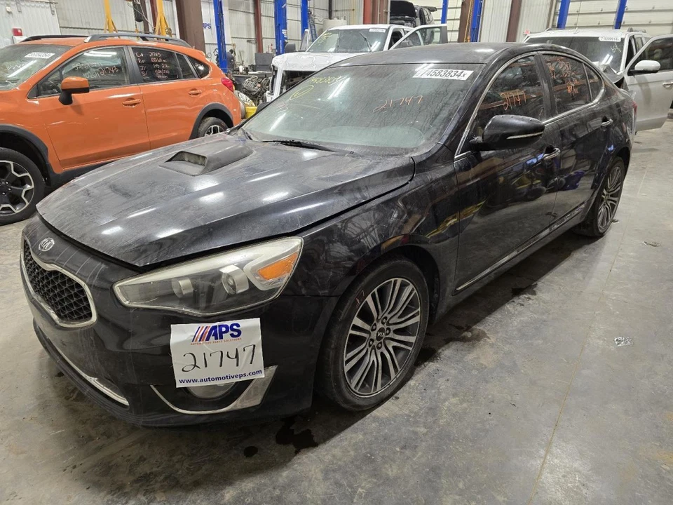 Cilindro de freno maestro 14-16 KIA CADENZA E835522 Foto 1 de 4