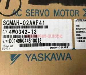 NEW ONE Yaskawa Servo Motor SGMAH-02AAF41 - Picture 1 of 1