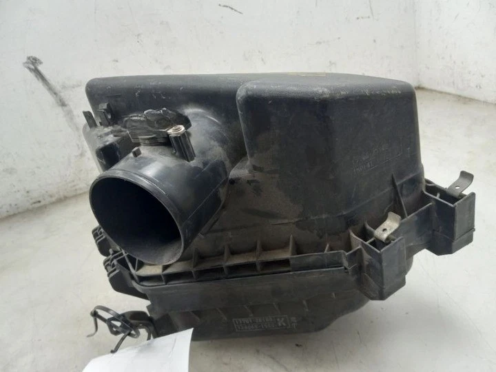 Air Cleaner Intake Box Assembly 2.4L OEM For 2008-2015 Scion XB - Image 1 of 4