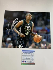 KHRIS MIDDLETON Sigend Autographed 8x10 Photo PSA COA MILWAUKEE BUCKS - Picture 1 of 3