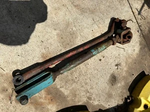 VINTAGE FORD  8N  TRACTOR -3 POINT LIFT LINK  SET  -1951 - Picture 1 of 2