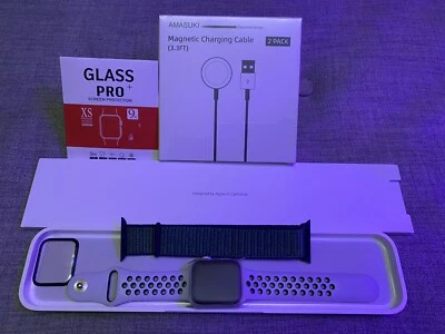 Apple Watch Series 4 Nike+ 40mm Silver Aluminum Case W/Pure Platinum Band New+🎁 - Image 1 of 4