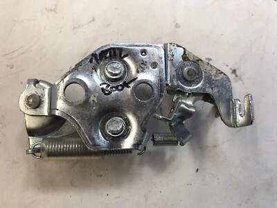 Chevrolet Matiz Boot Latch, Catch, Rear Mechanism - Image 1 of 2
