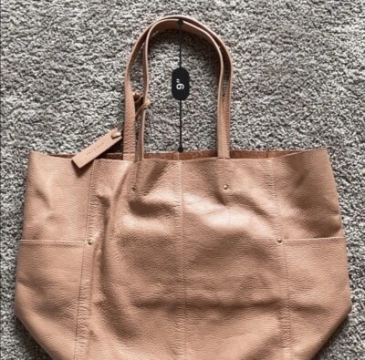 American Eagle genuine soft Pebble leather tote Blush Color USED - Image 1 of 3