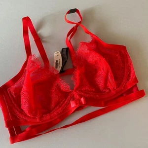 New Victoria's Secret Very Sexy Unlined Demi Sexy Lace Bra Red 32D - Picture 1 of 5