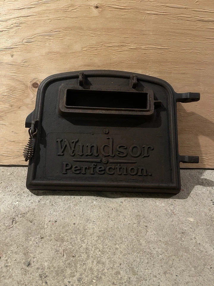Windsor Perfection 1920s Coal Furnace Door Cover, Antique Vintage Cast Iron - Image 1 of 4