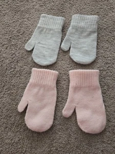 2 Pack Soft Winter Gloves Toddler Girl Kids Baby Pink Grey Mittens Warm - Picture 1 of 2