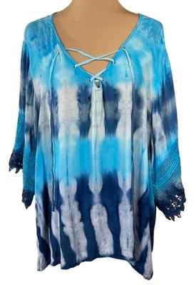 Top tejido Cato con cordones cuello en V talla 22/24 azul verde azulado ribete de encaje Foto 1 de 4