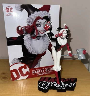Harley Quinn roja blanca y negra Amanda Conner 833/5200 POWB de DC Collectibles Foto 1 de 4