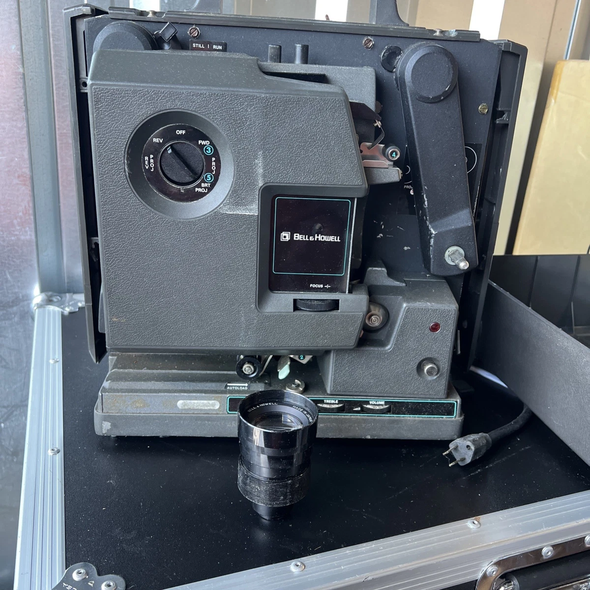Bell and Howell 16mm Vintage Projectors & Screens for sale | eBay