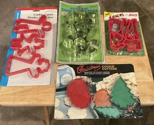 Vintage Lot Of Cookie Cutters & Jell-O Jigglers Cutters NEW In Packages - Picture 1 of 4