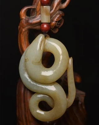 Pingente de cobra do zodíaco enfeite artesanal de jade hetian nefrite branca - Imagem 1 de 4