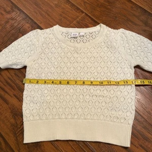 Gap Kids Girl’s Size 6-7 Short Sleeve Lace Sweater - Picture 1 of 4