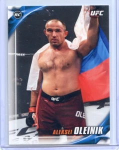 2019 Topps UFC Knockout MMA # 93 Aleksei Oleinik - Heavyweight RC - Foto 1 di 3