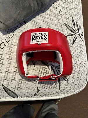 Casco de Boxeo Amateur Cleto Reyes Oficial EE. UU. Aprobado para Boxeo, Mediano, Rojo Foto 1 de 3