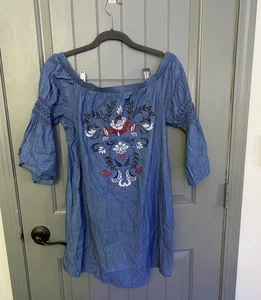 Francescas Dress Blue Rain Blue Chambray Embroidered Tunic Dress Size Medium - Picture 1 of 9