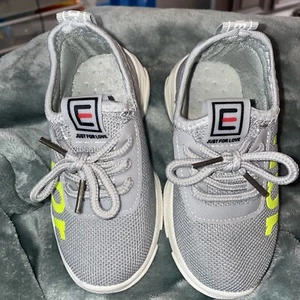 Adidas DIE WELTMARKE MIT DEN Toddler Size 27/8.5 US Mesh Gray Shoes NEW!! - Picture 1 of 6