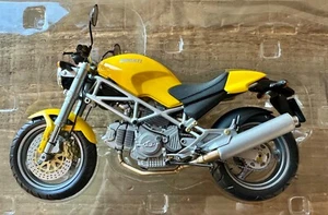 Minichamps Ducati Monster Giallo 122120102 NUOVISSIMO scala 1/12 - Foto 1 di 4